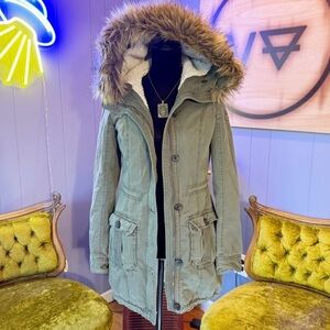Vintage Y2K Abercrombie & Fitch Green Utility Sherpa Lined Fur Hood Jacket